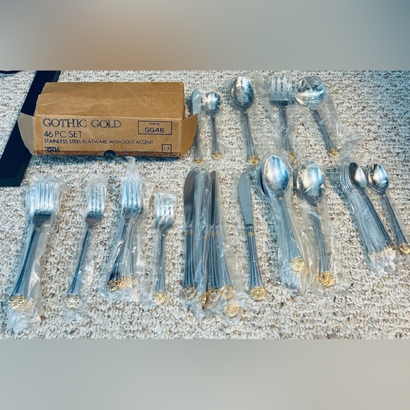NEW VINTAGE 46 PIECE ESTIA GOTHIC GOLD ACCENT STAINLESS STEEL FLATWARE (KOREA) - Picture 1 of 11